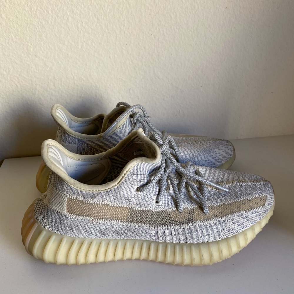Yeezy 350 Womens Size 6